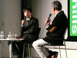 渡辺大樹氏（左）米倉誠一郎（右）